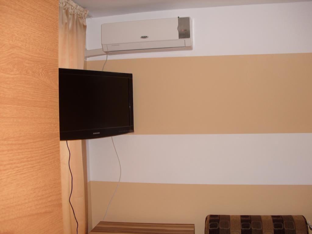 Family Hotel Malibu Chernomorets Quarto foto